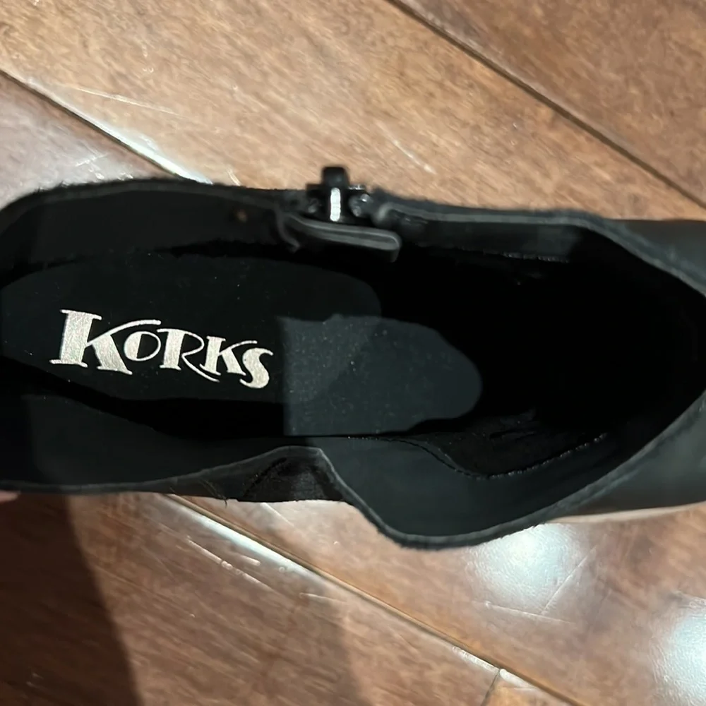 KORKS | Black Leather Heeled Booties NWOT - Picture 7 of 7